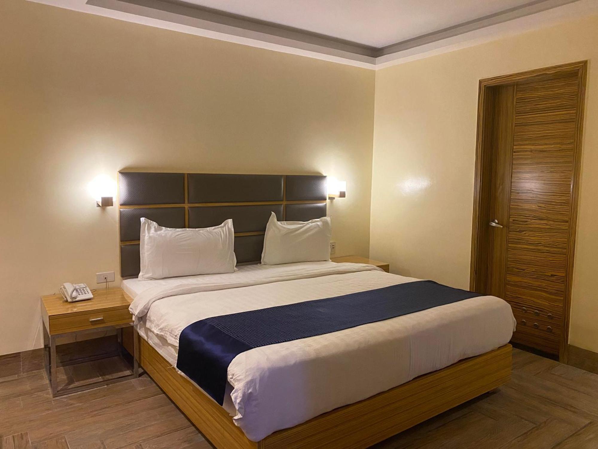 Sun Star Grand Hotel Manilla Buitenkant foto